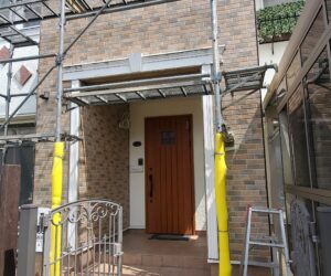新潟市西区みずき野 外壁張替(玄関まわり)